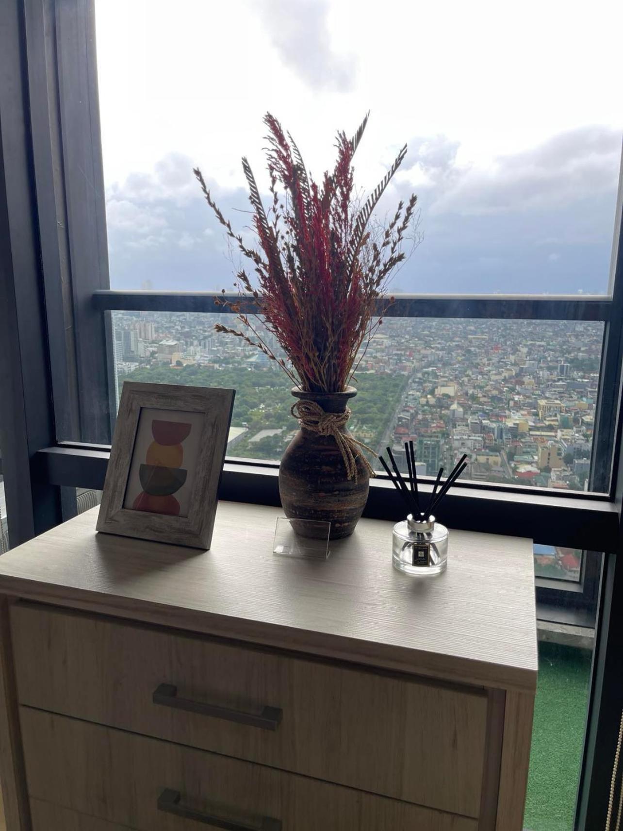Apartment The Gramercy Residences Manila